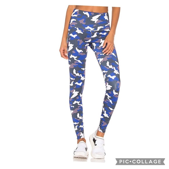 Onzie Midnight Blue High Rise Camouflage Hot Yoga Leggings Size S/M EUC - Picture 9 of 16